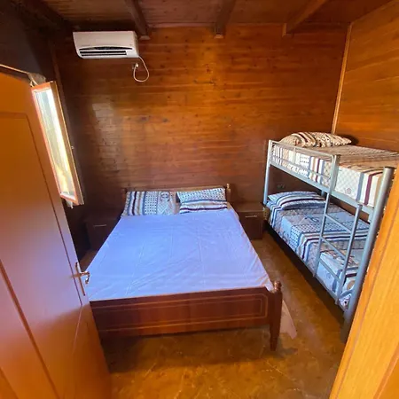 Гостевой дом Gjokazaj Tale Beachfront *